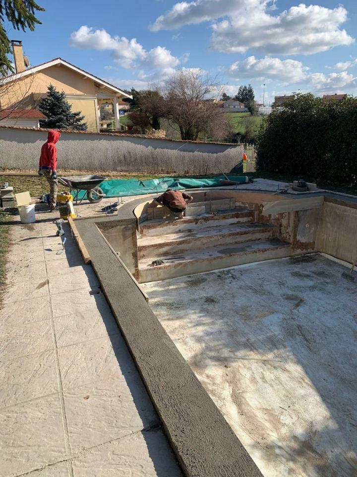 Entreprise étanchéité piscine Près de Montbrison